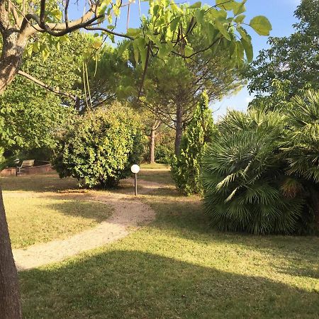 La Casa Nel Verde Larino Exteriör bild